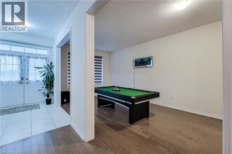 11 Seanesy Dr in Welland, ON - Building Photo - Building Photo