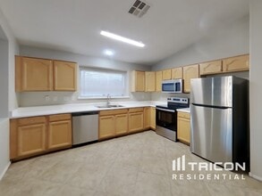 2116 S 160th Ln in Goodyear, AZ - Building Photo - Building Photo