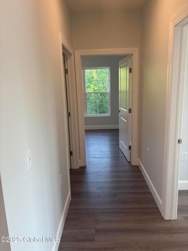 491 Campbell Ave in Troy, NY - Building Photo - Building Photo