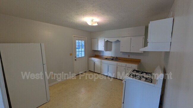 1115 24th St in Parkersburg, WV - Building Photo - Building Photo