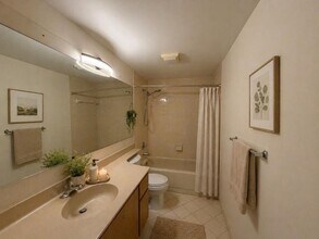 6414 64th Way in West Palm Beach, FL - Foto de edificio - Building Photo