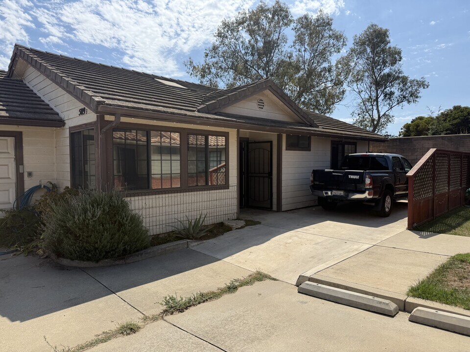 509 B St in Santa Maria, CA - Building Photo
