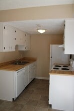 306 Gillespie Rd in Chattanooga, TN - Building Photo - Building Photo