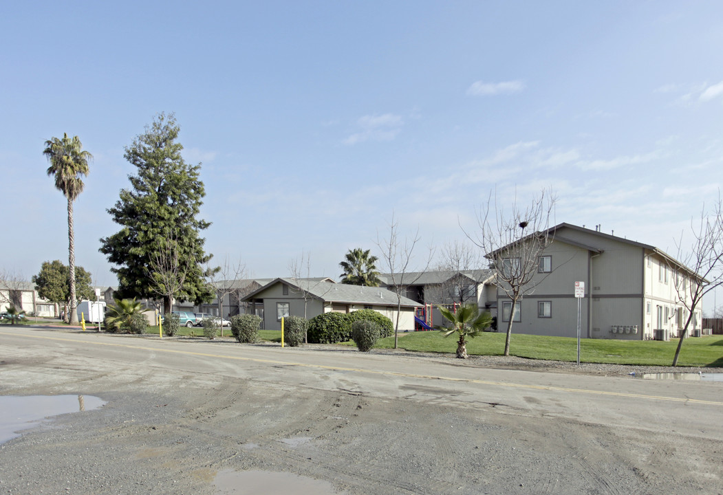 Tipton Terrace Apartments in Tipton, CA - Foto de edificio