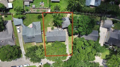 3923 Cypress Lake Dr in Spring, TX - Building Photo - Building Photo