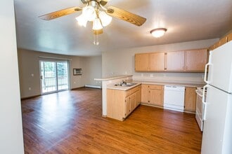 Charlotte Court Apartments in Antigo, WI - Building Photo - Building Photo