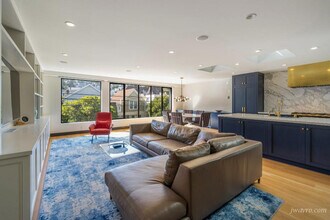 215 Douglass St in San Francisco, CA - Building Photo - Building Photo