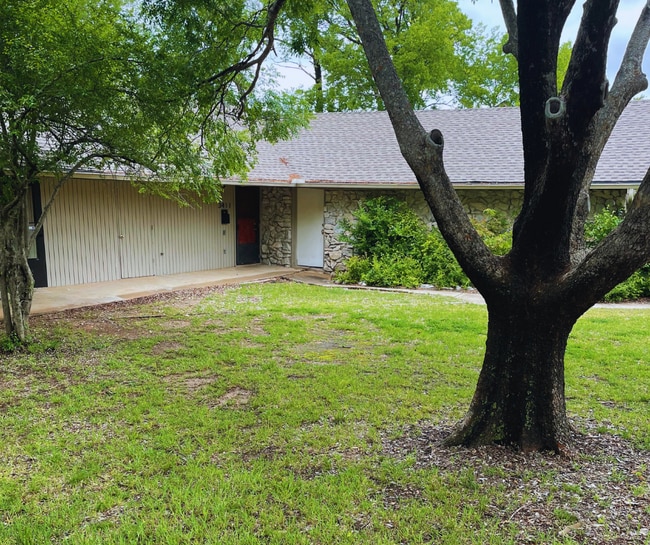 property at 3411 Cameron Ct