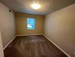 4005 McIntosh St, Unit 4005-F in Greensboro, NC - Building Photo - Building Photo