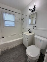 9523-9525 Charlotte St in Kansas City, MO - Building Photo - Building Photo