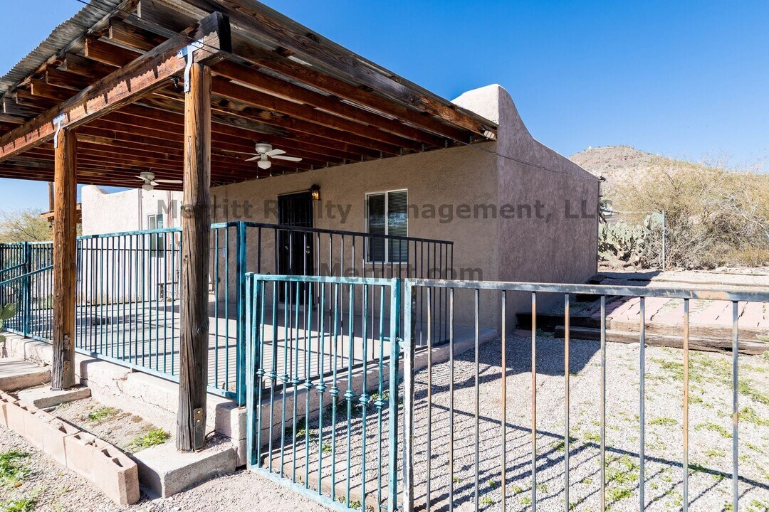 1834-1842 W Pueblo Vista Blvd in Tucson, AZ - Building Photo