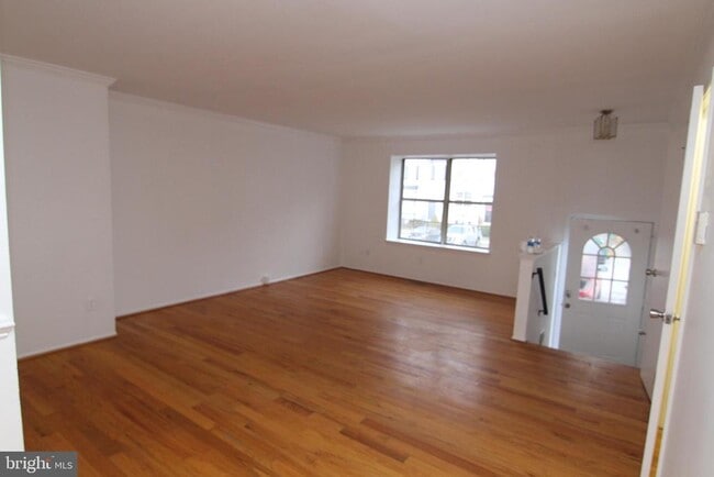 property at 14946 Enterprise Ln