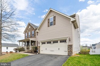 9 Eisentown Drive in Lovettsville, VA - Building Photo - Building Photo