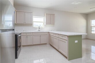 22 Galveston Ave in McAllen, TX - Building Photo - Building Photo