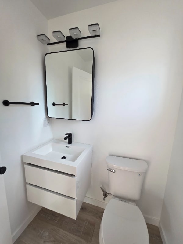 2895 Canal Ave, Unit A in Long Beach, CA - Building Photo - Building Photo