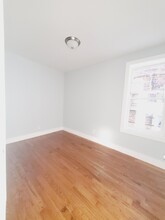 261 Stegman St, Unit 1 in Jersey City, NJ - Building Photo - Building Photo