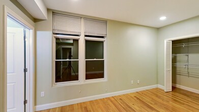 299 Dudley St, Unit 2 in Boston, MA - Building Photo - Building Photo