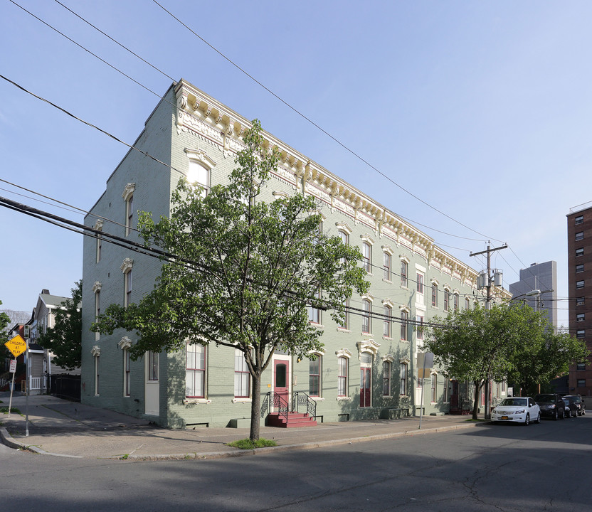 1-5 Elizabeth St in Albany, NY - Foto de edificio