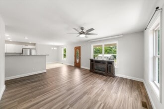 1908 Laurel Ln, Unit 1908A Laurel Lane in Maryville, TN - Foto de edificio - Building Photo