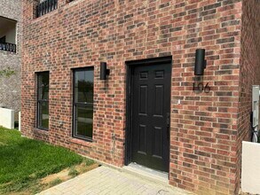 210 Veracruz Dr in Laredo, TX - Building Photo - Building Photo