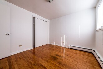 14127 S School St Riverdale, IL 60827 in Riverdale, IL - Foto de edificio - Building Photo