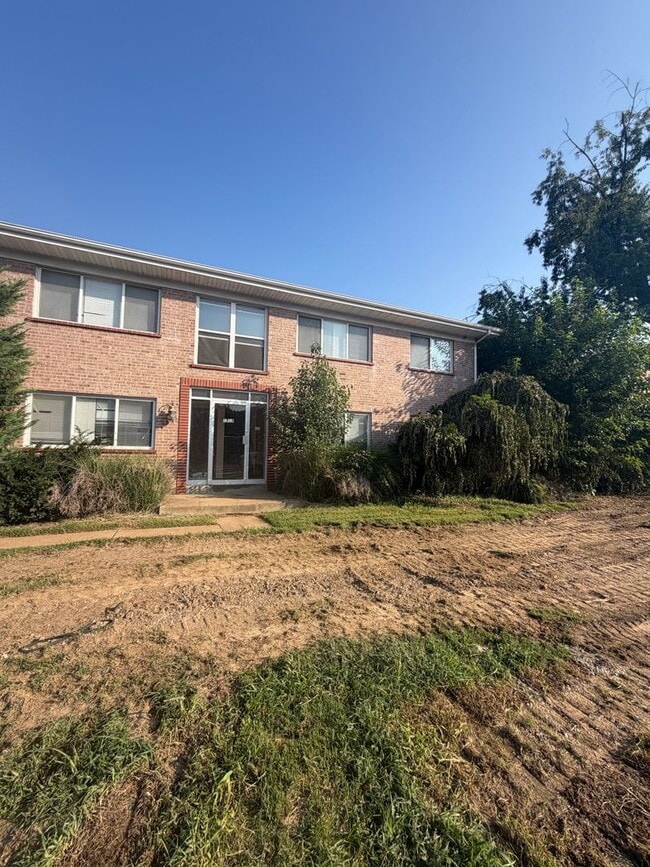 property at 1715 S 5th St