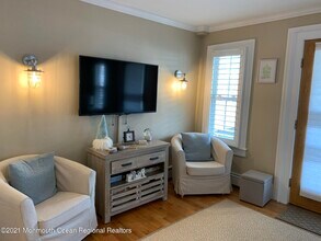 66 Embury Ave in Ocean Grove, NJ - Building Photo - Building Photo