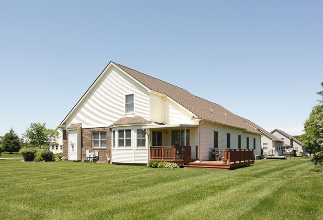 Chase Park Condominiums in Flushing, MI - Building Photo - Building Photo