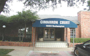 Cimarron Court in Dallas, TX - Building Photo - Building Photo