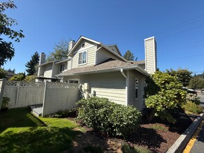 5016 168th St SW in Lynnwood, WA - Building Photo - Building Photo