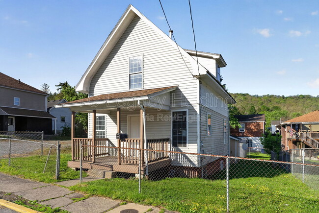 139 Martin St in Clarksburg, WV - Building Photo - Building Photo