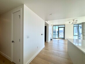 1545 Pine St, Unit 705 in San Francisco, CA - Foto de edificio - Building Photo