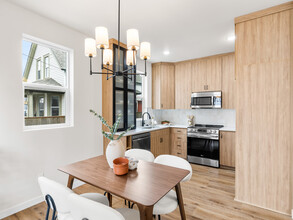 5252 NE 15th Ave in Portland, OR - Building Photo - Interior Photo