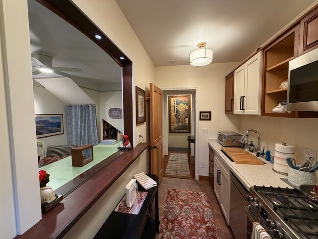 1735 Germaine Ct in Hayward, CA - Building Photo - Building Photo