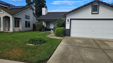 6213 Jaguar Ct in Riverbank, CA - Building Photo - Building Photo