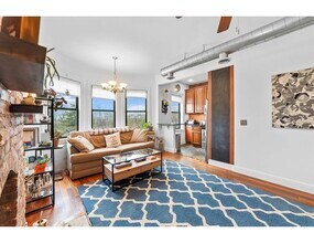189 Cambridge St, Unit 2 in Boston, MA - Building Photo - Building Photo
