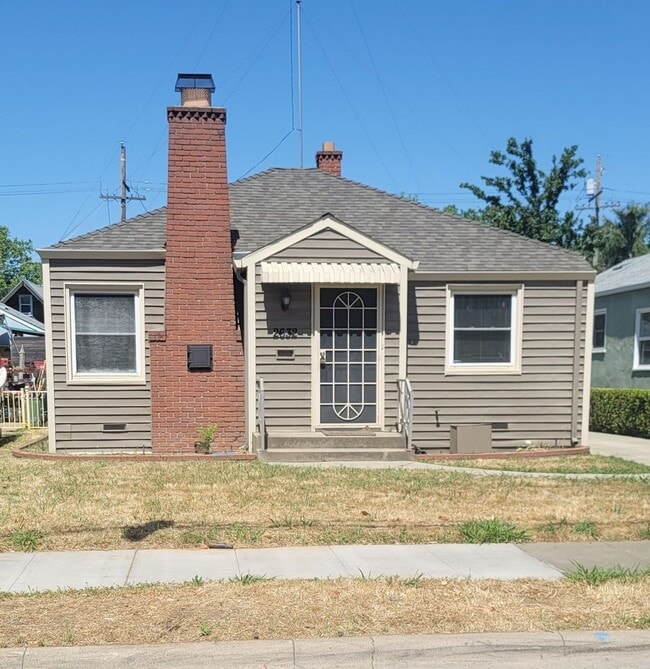 property at 2632 28th St