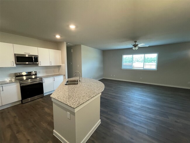 25552 Starling Ln in Magnolia, TX - Foto de edificio - Building Photo