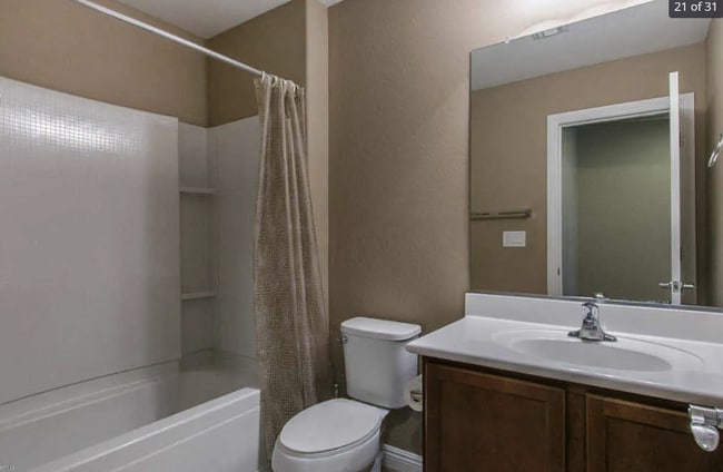 10743 W Desert Elm Ln in Peoria, AZ - Foto de edificio - Building Photo