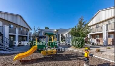 2000 Silverada Blvd in Reno, NV - Foto de edificio - Building Photo