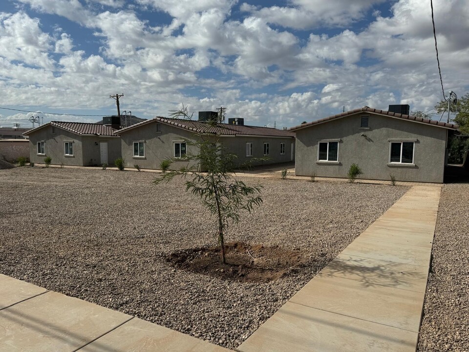 626 W Simmons Rd in Tucson, AZ - Building Photo