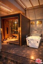 28600 Pacific Coast Hwy in Malibu, CA - Building Photo - Building Photo