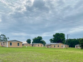 7555 Fl-710 in Okeechobee, FL - Building Photo - Building Photo