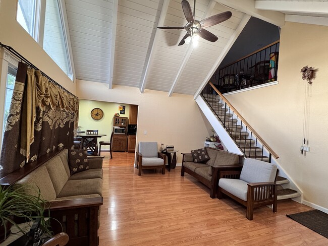 33067 Lake Michigan St in Fremont, CA - Building Photo - Building Photo