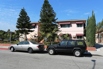 1001 San Rafael Ave in Glendale, CA - Building Photo - Building Photo