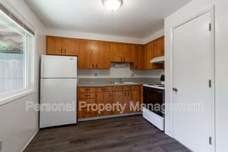 3100 V St in Vancouver, WA - Building Photo - Building Photo