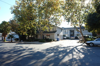 Magnolia Gardens in San Jose, CA - Building Photo - Building Photo