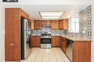 3011 N 86th Ave in Phoenix, AZ - Building Photo - Building Photo