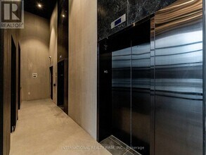 195 McCaul St in Toronto, ON - Building Photo - Building Photo