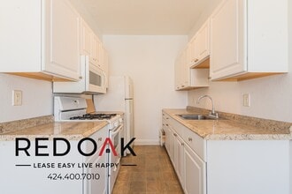 724 S Mariposa Ave in Los Angeles, CA - Building Photo - Building Photo